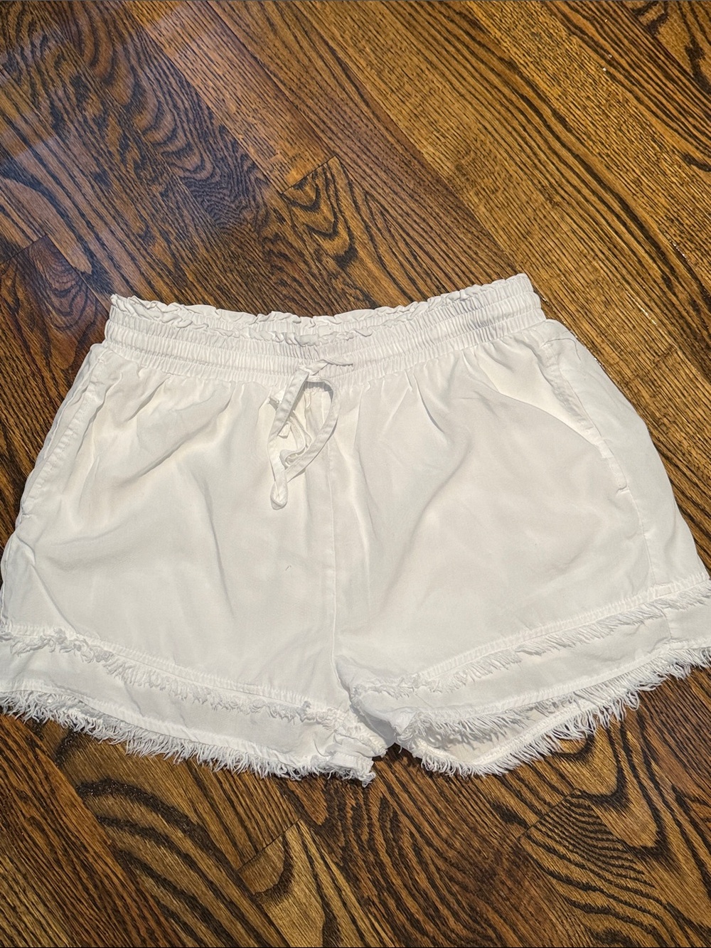 Thread & Supply White Frayed Hem Women's Shorts